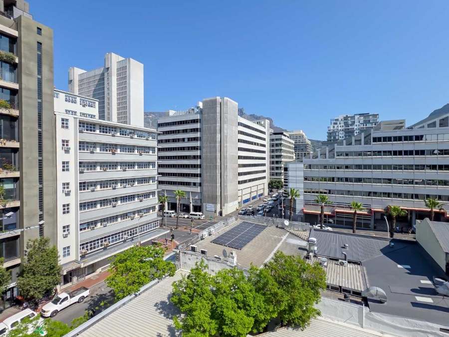 1 Bedroom Property for Sale in Cape Town City Centre Western Cape